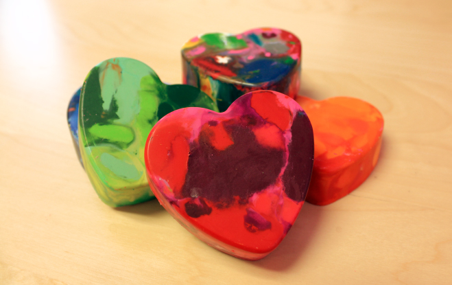 DIY Crayon Hearts 