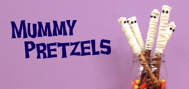 Halloween mummy pretzels 