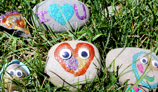 Decorate Your Pet Rock!